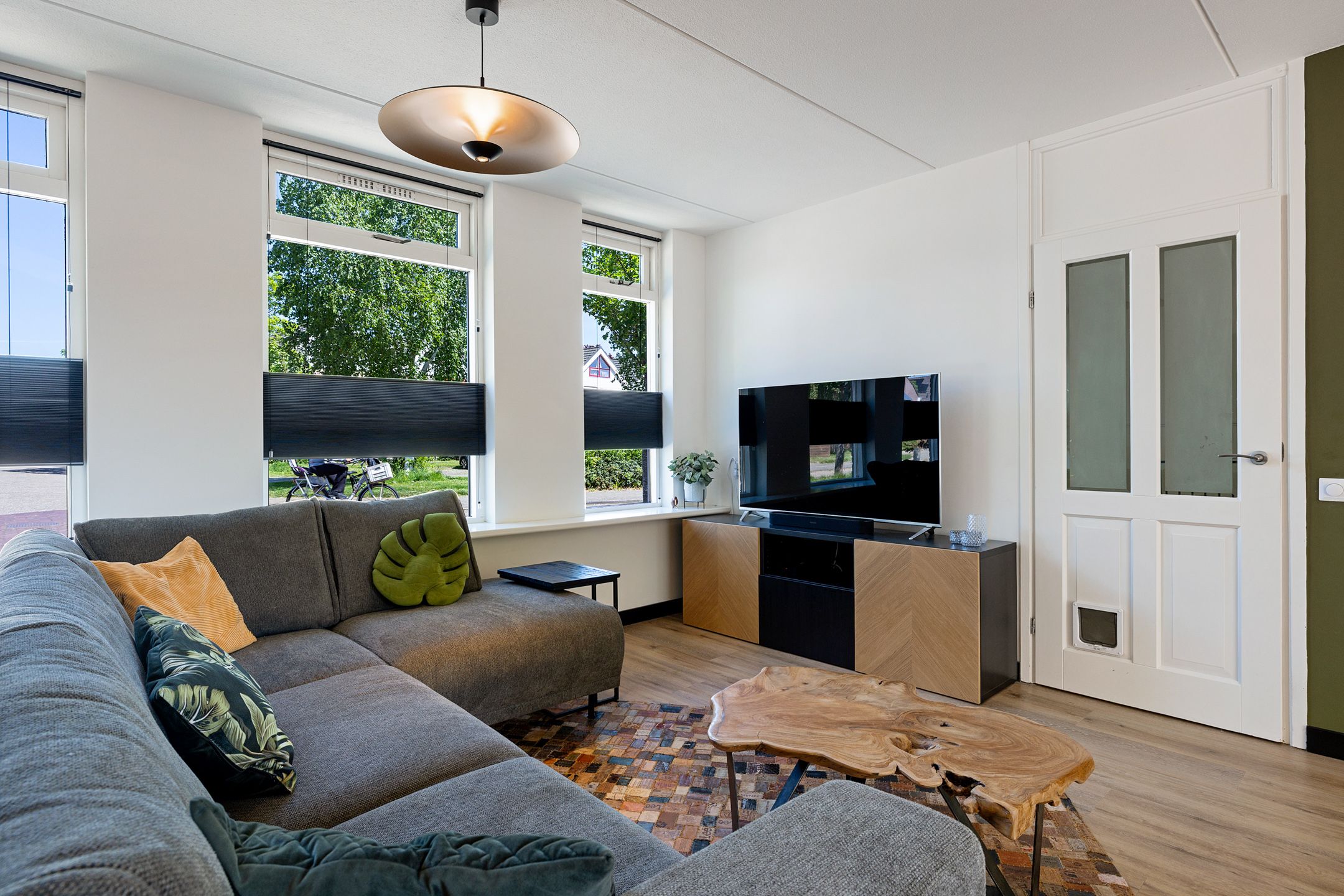 Photo 6 of Looxmadwarsstraat 19