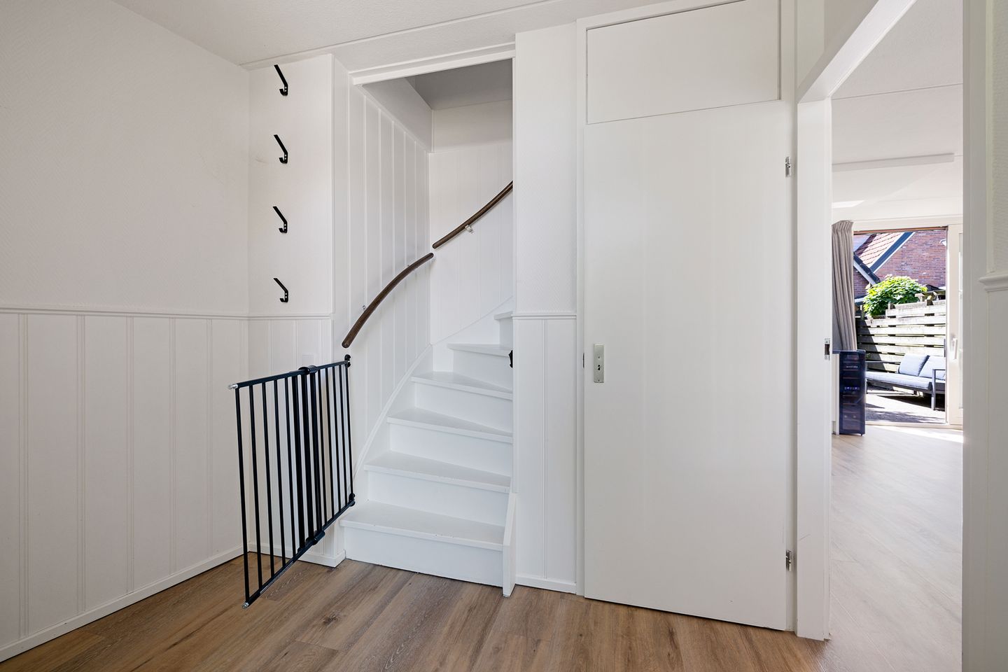 Photo 14 of Looxmadwarsstraat 19