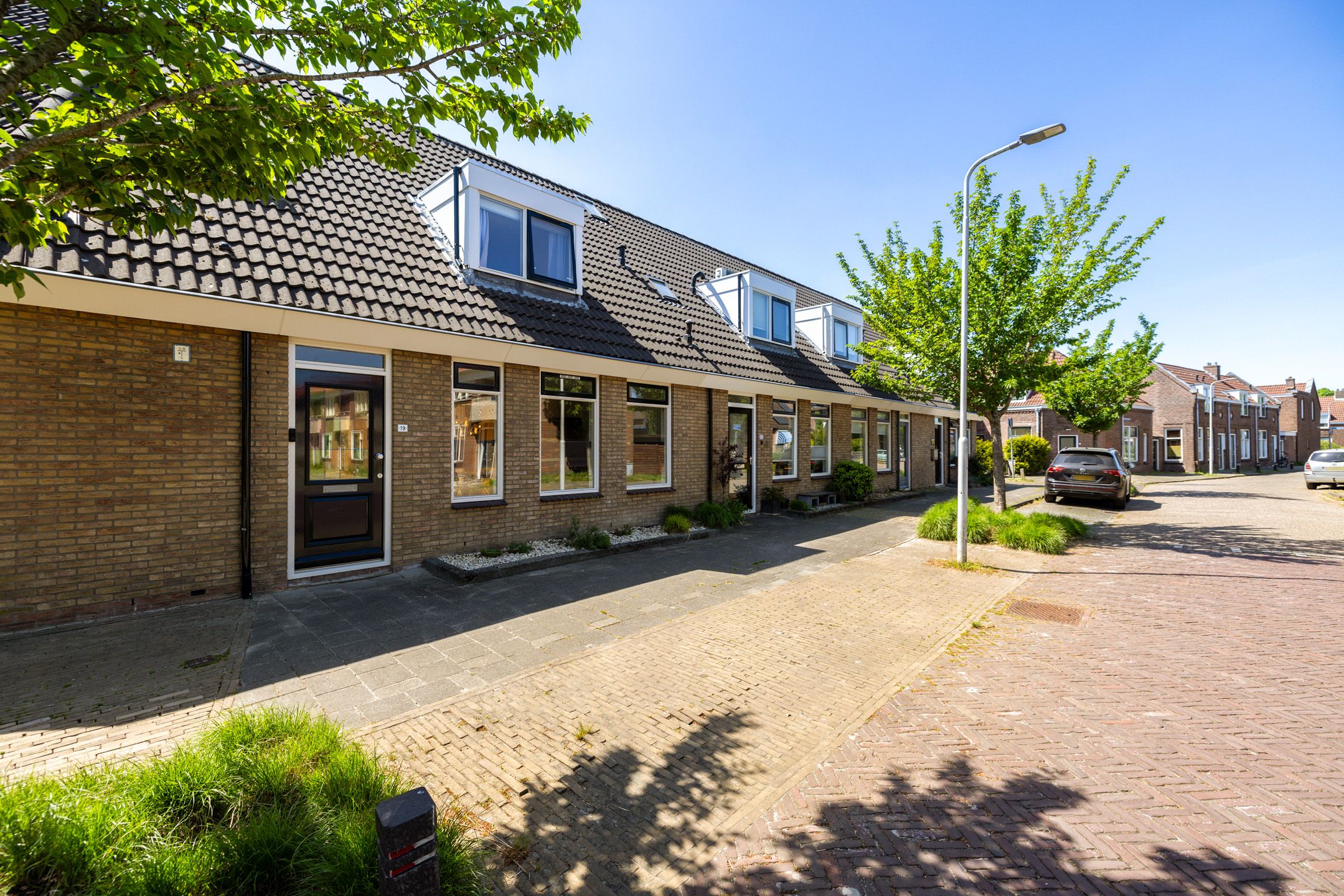 Photo 36 of Looxmadwarsstraat 19