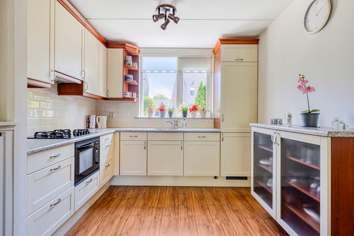 Foto 11 van Burgemeester van Everdingenstraat 24