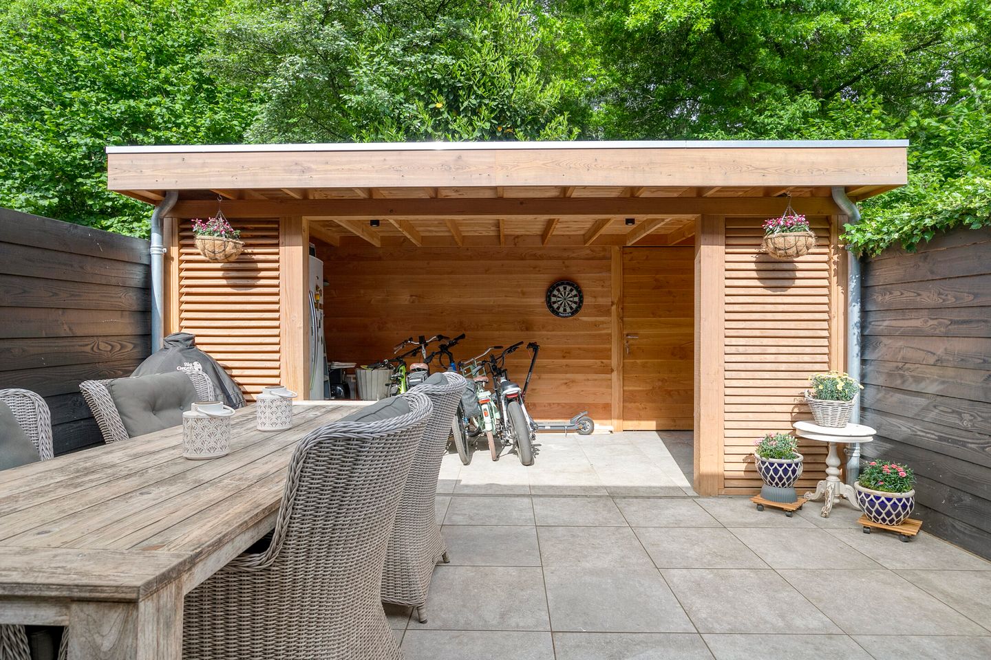 Photo 4 of Weegbree 87