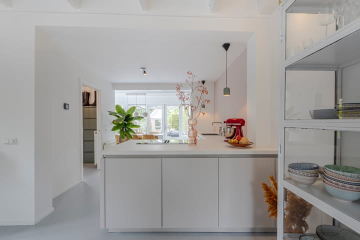 Foto 15 van Voorstraat 84