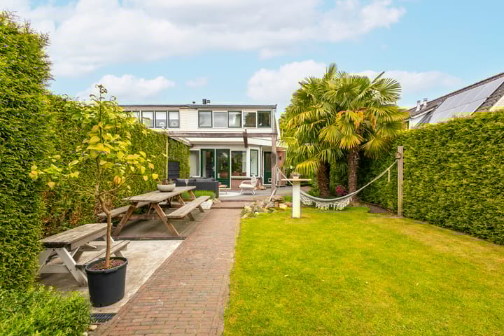 Foto 44 van Voorstraat 84