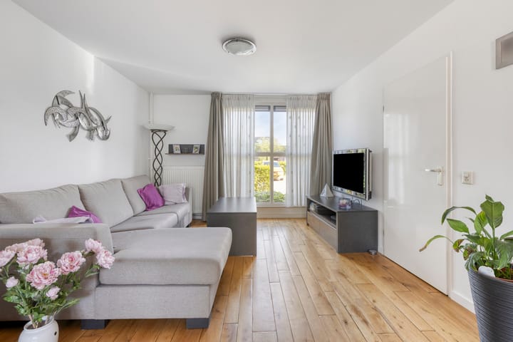 Foto 11 van Midwoldeplein 27