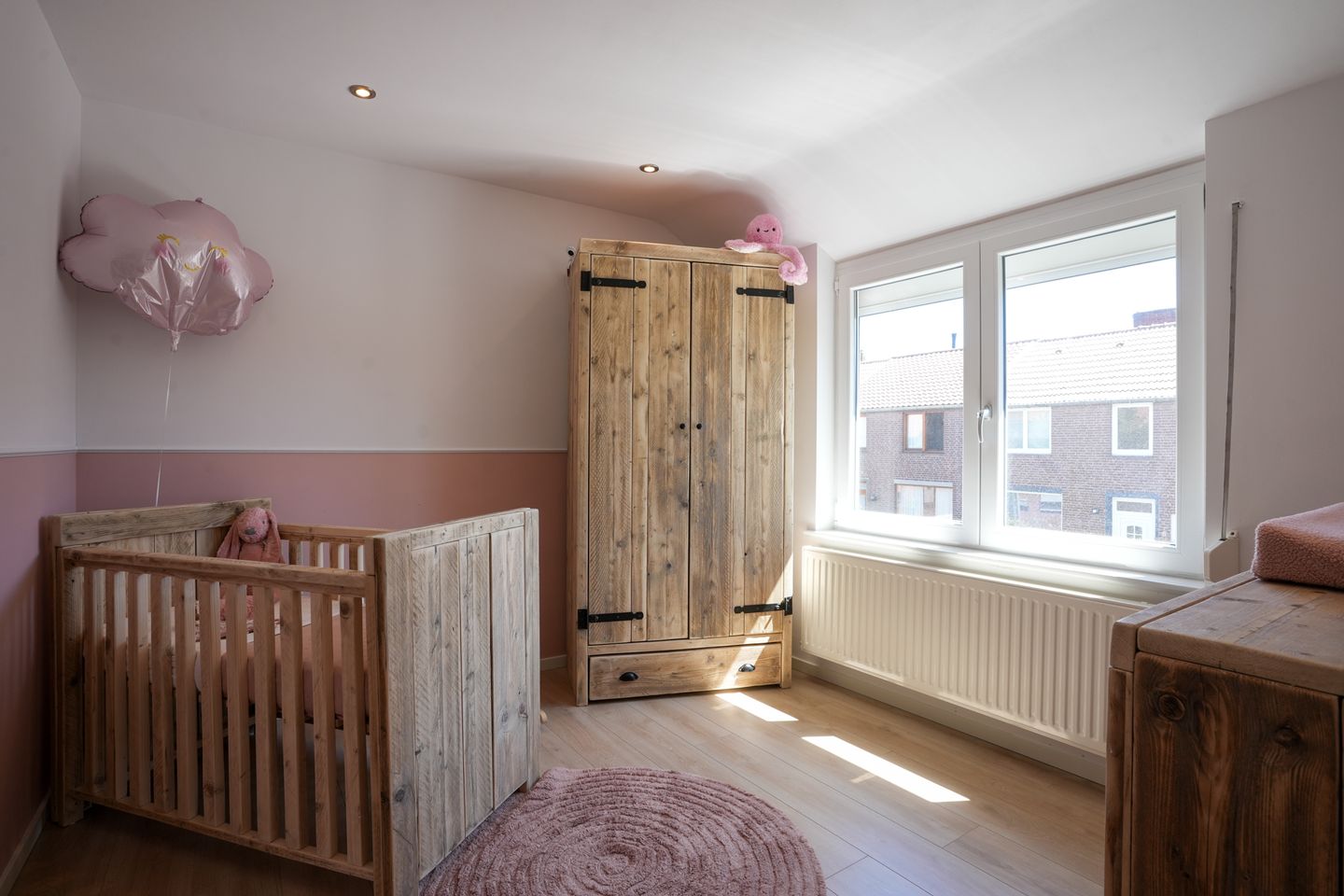 Photo 19 of Irenestraat 3