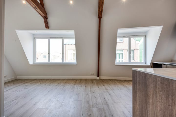 Foto 5 van Zuiderkerkstraat 14-B