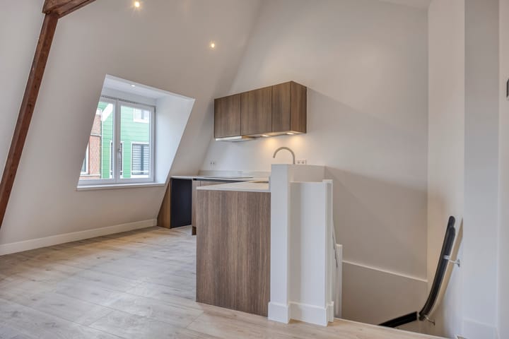 Foto 8 van Zuiderkerkstraat 14-B