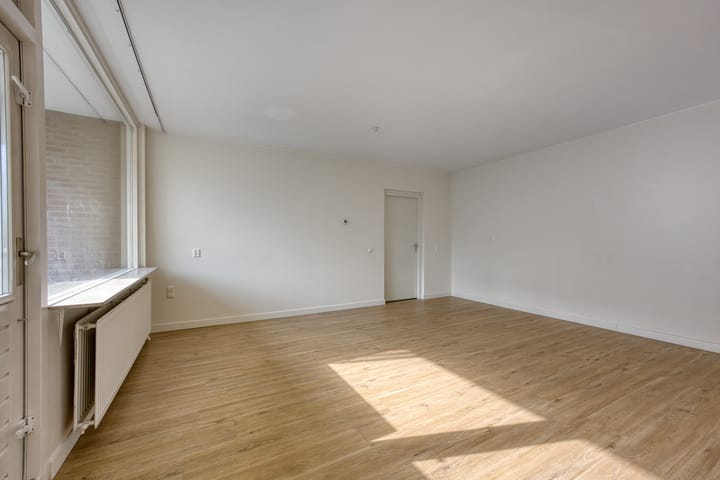 Photo 4 of Achterwerf 270