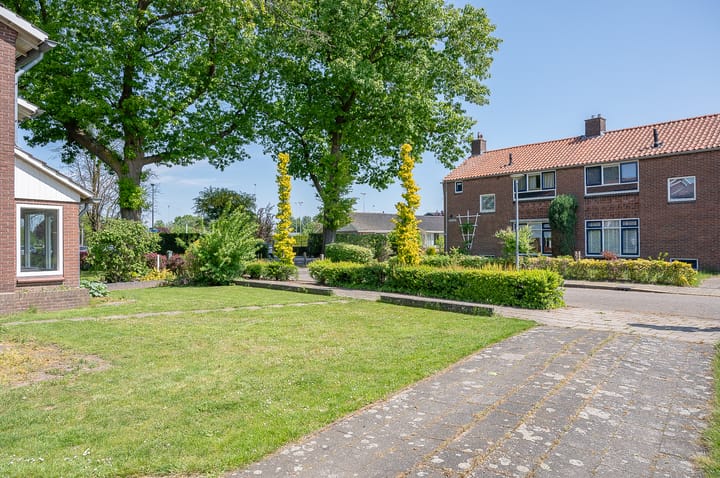 Foto 24 van Julianalaan 25