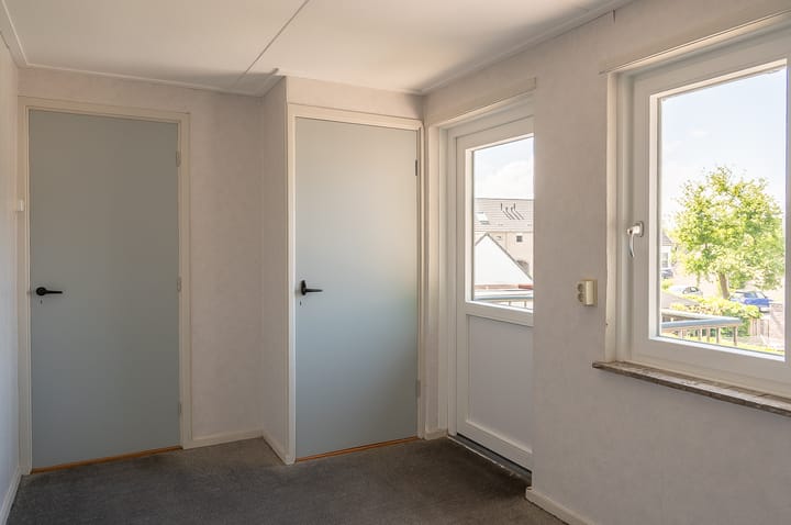 Foto 31 van Julianalaan 25