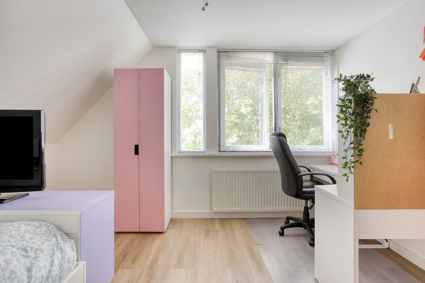 Foto 19 van Bennebroekerweg 49-A