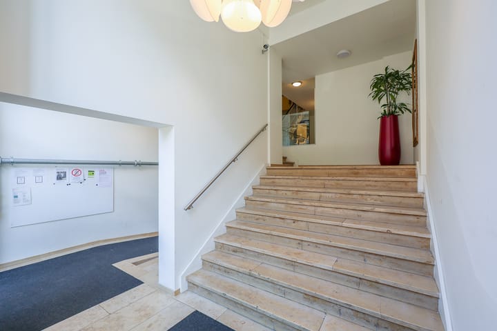 Foto 2 van Planciusstraat 19-E4