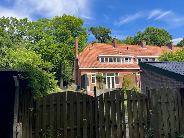 Foto 32 van Menkenlaan 14