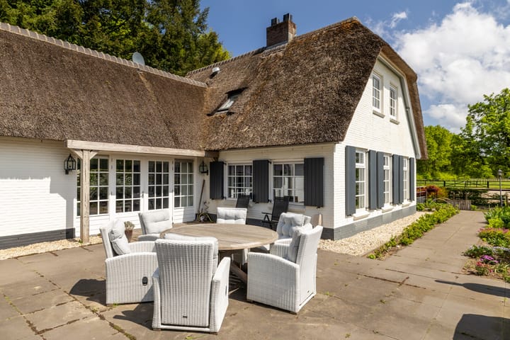 Foto 14 van Middenweg 54