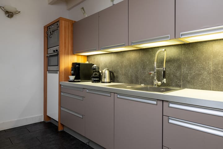 Foto 20 van Middenweg 54