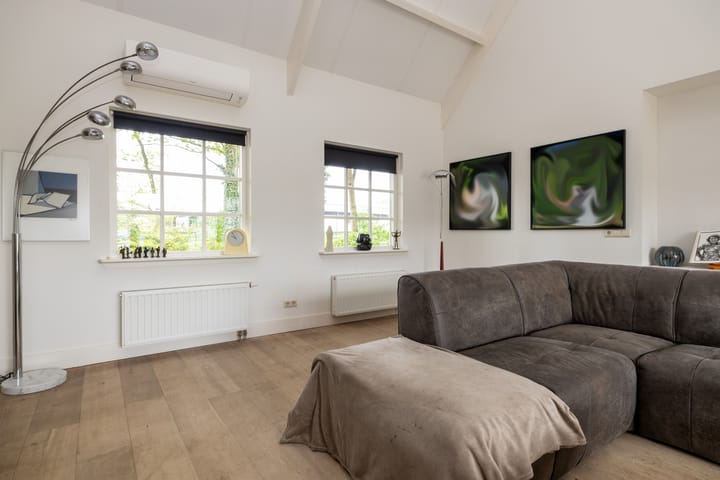 Foto 31 van Middenweg 54