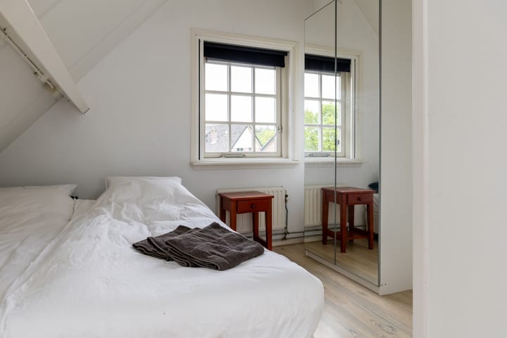 Foto 40 van Middenweg 54