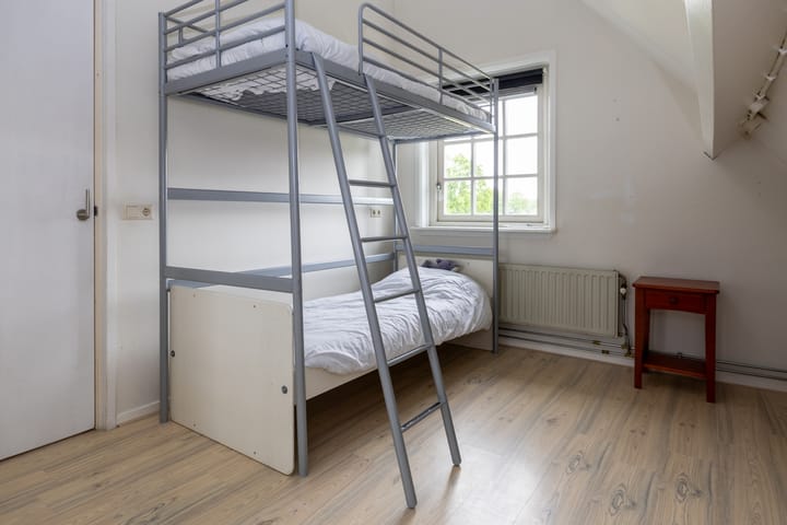 Foto 42 van Middenweg 54