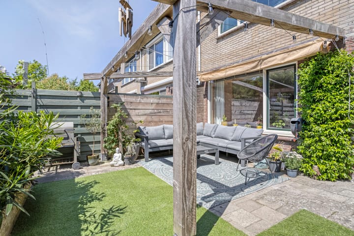 Foto 19 van de Lelie 20