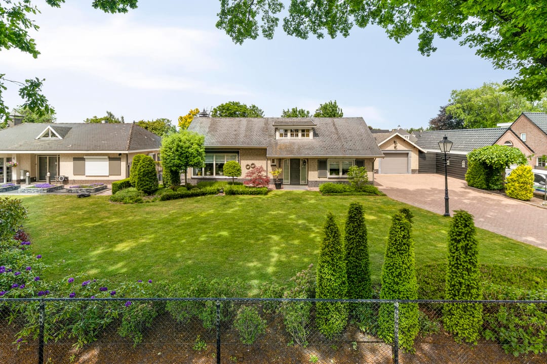 Foto 1 van Hazelaarstraat 6