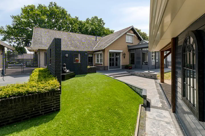 Foto 32 van Hazelaarstraat 6