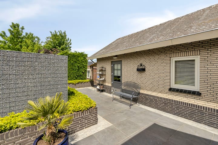 Foto 33 van Hazelaarstraat 6