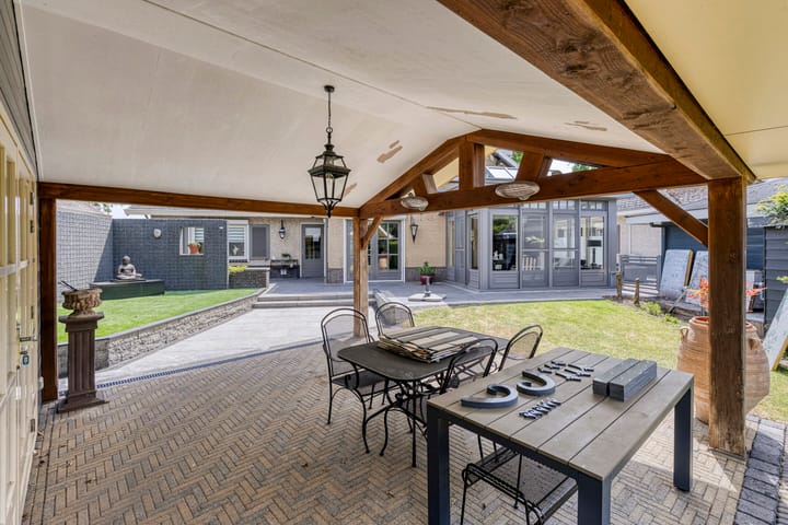 Foto 39 van Hazelaarstraat 6