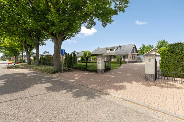 Foto 41 van Hazelaarstraat 6