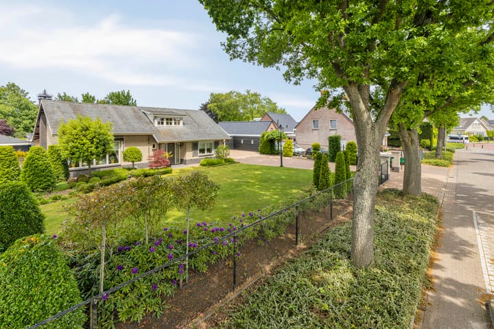 Foto 42 van Hazelaarstraat 6