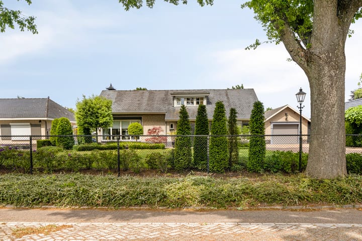 Foto 43 van Hazelaarstraat 6