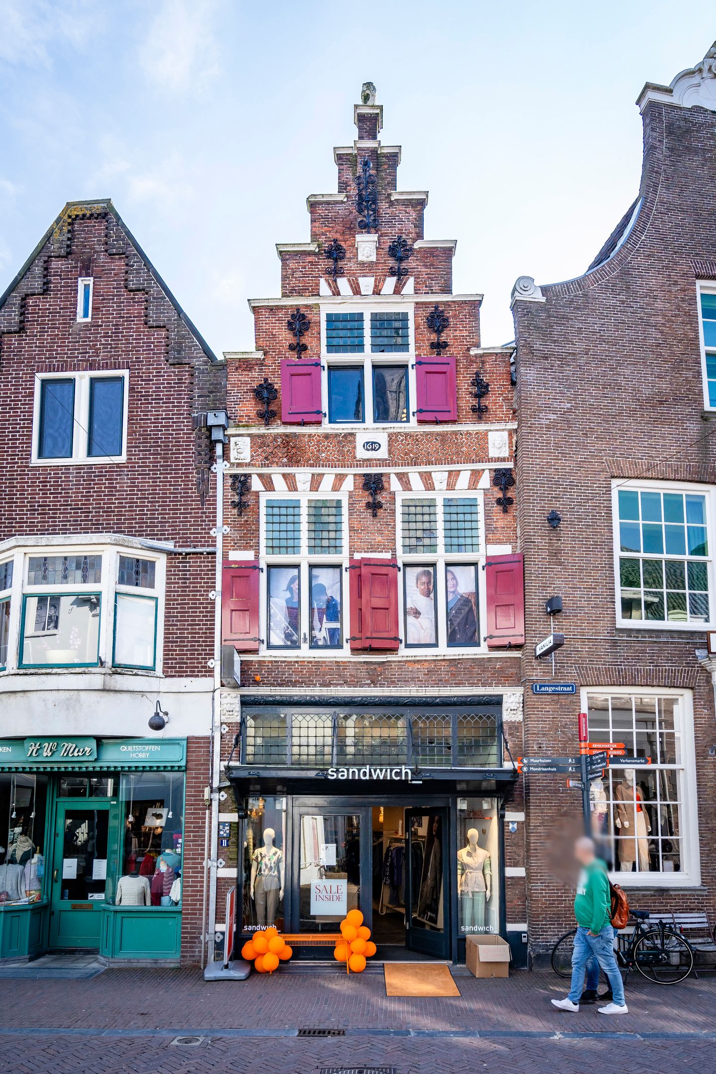 View photo 1 of Langestraat 11