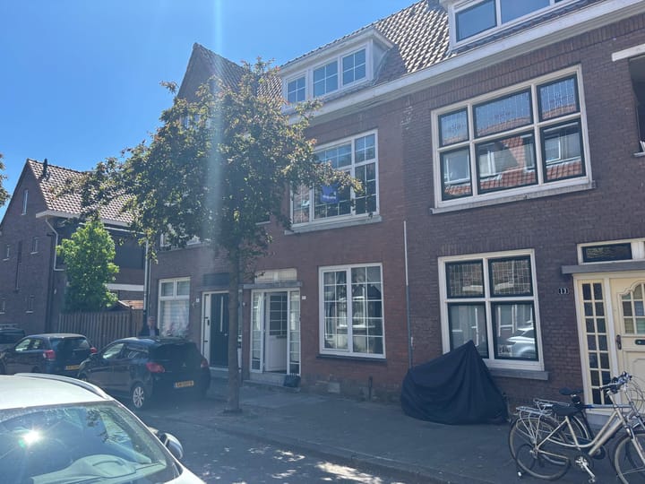 Foto 1 van Van Dijckstraat 11