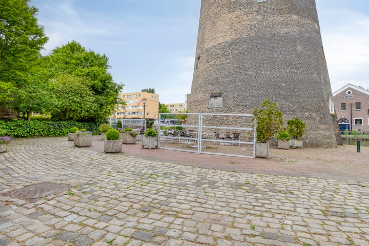 Photo 23 of Spinhuispad 84