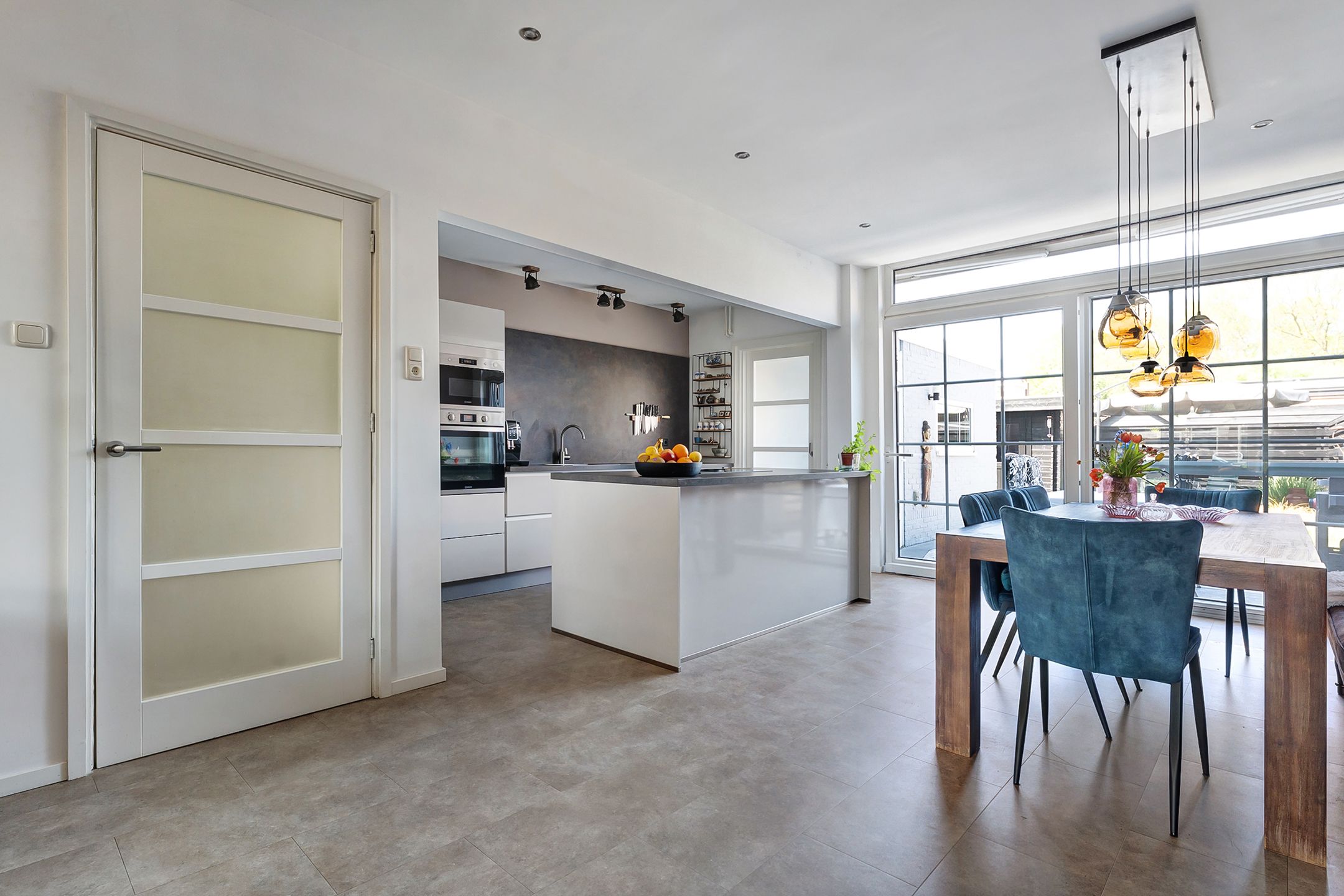 Foto 9 van De Ruyterplein 4