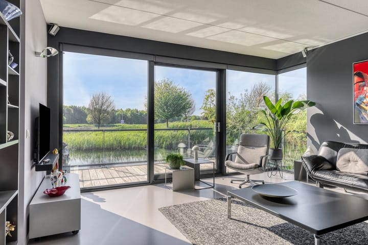 Foto 12 van Wetland 14