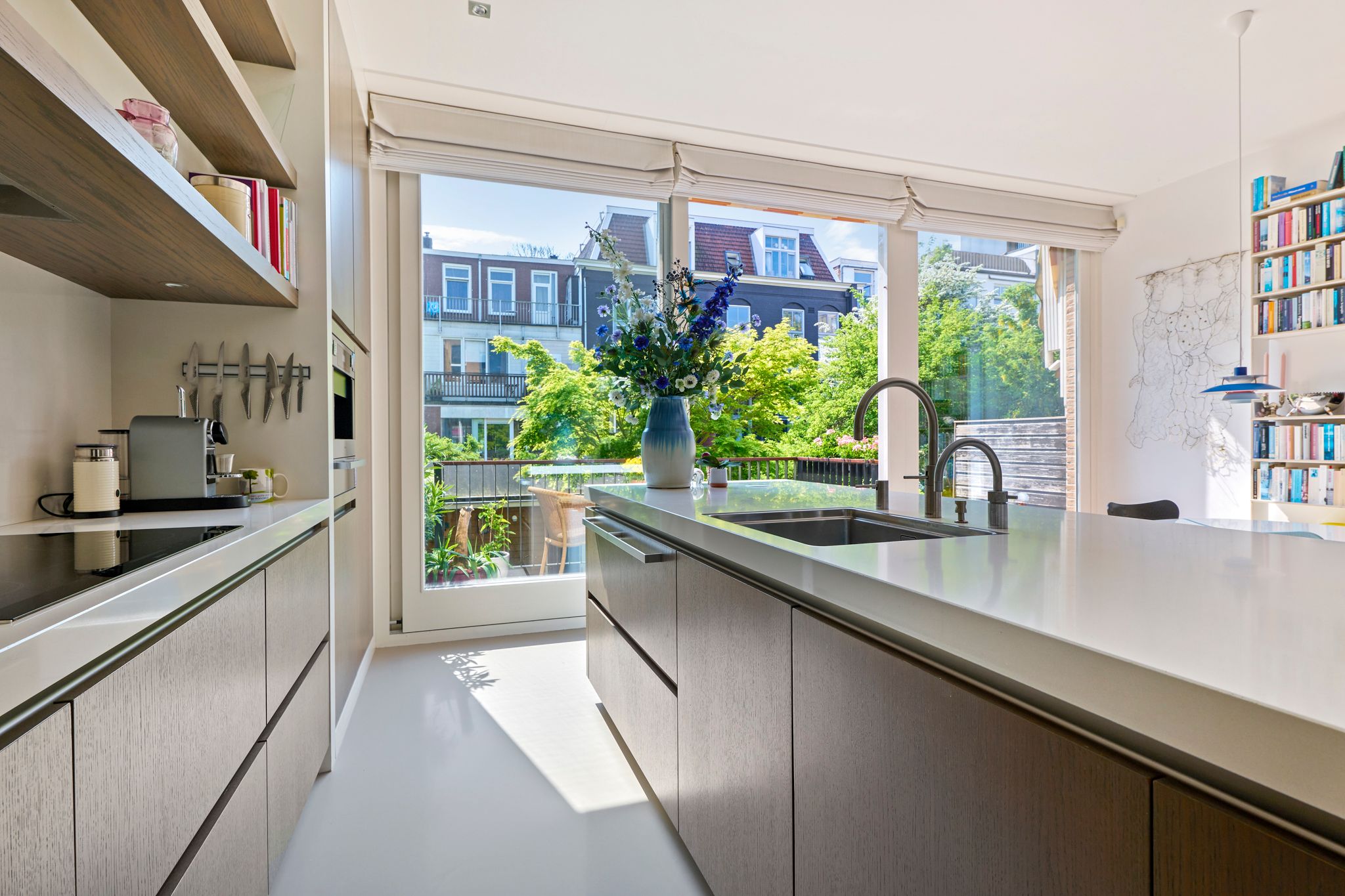 Foto 9 van Linnaeusparkweg 18-B