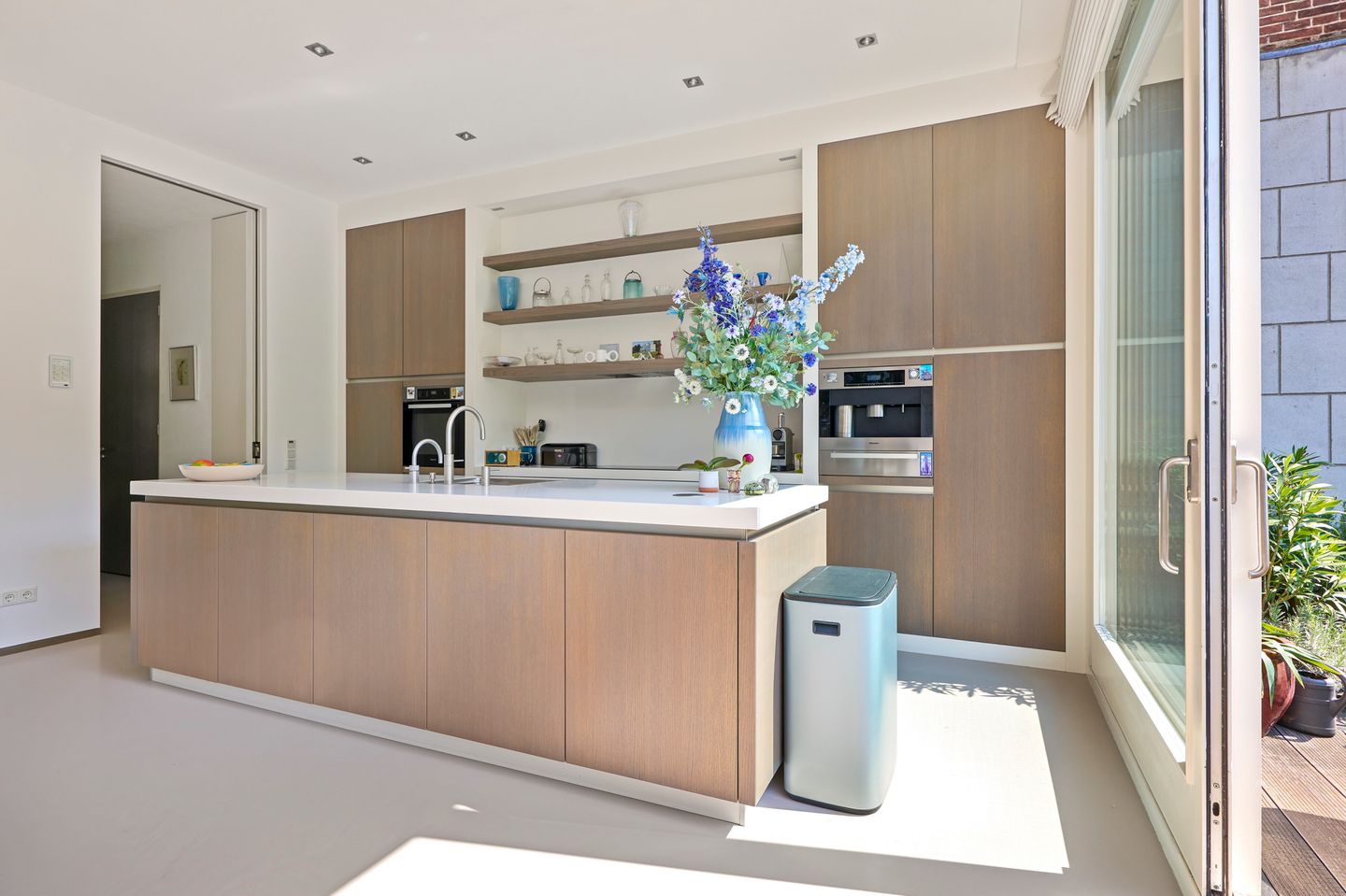 Foto 10 van Linnaeusparkweg 18-B