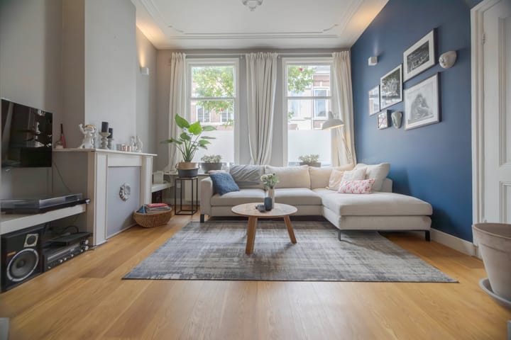 Photo 10 of Verhuellstraat 22