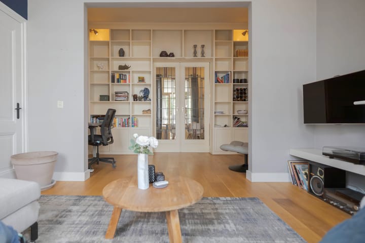 Photo 13 of Verhuellstraat 22