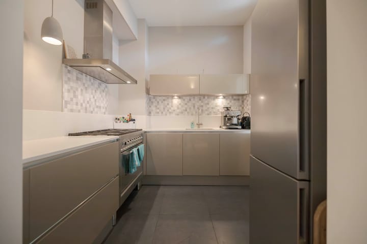 Photo 19 of Verhuellstraat 22