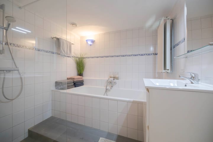 Photo 31 of Verhuellstraat 22