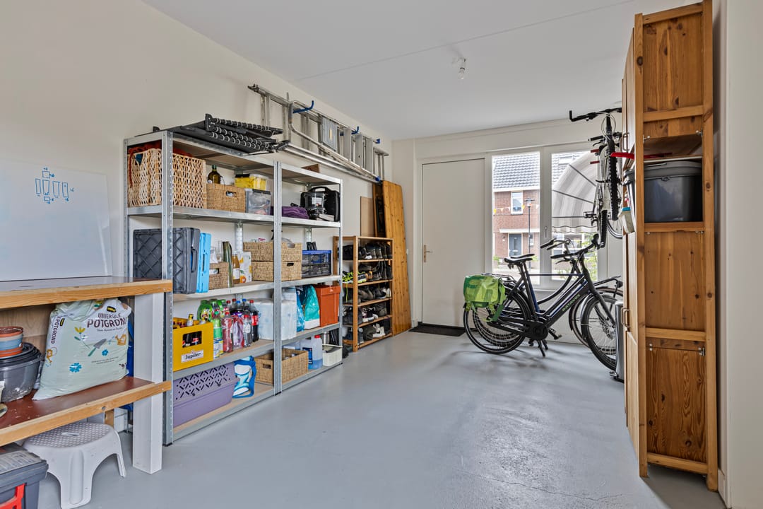 Photo 31 of Marten Toonderlaan 13