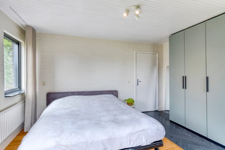 Foto 15 van Geurdenhof 40