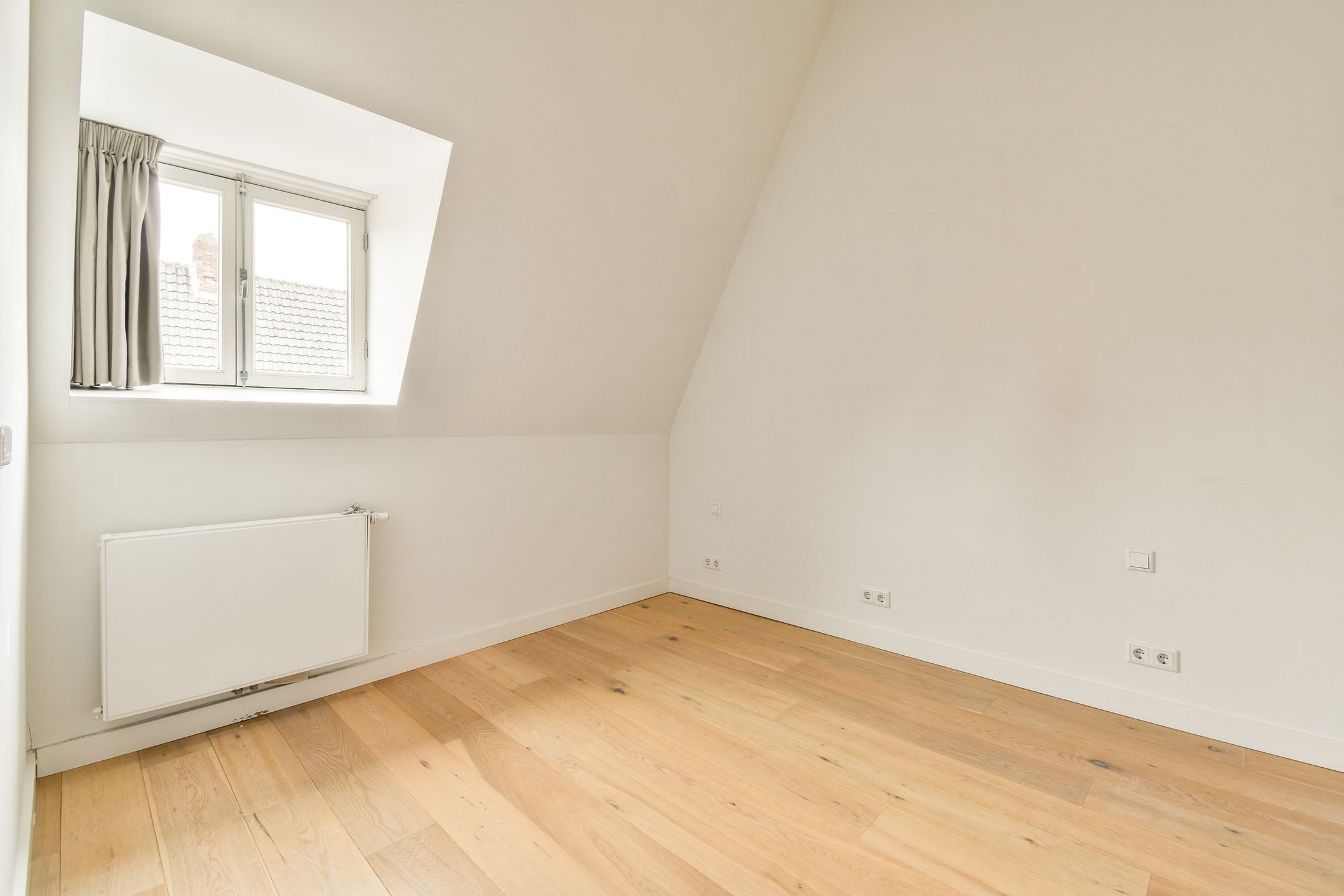 Foto 18 van Volkerakstraat 42-2