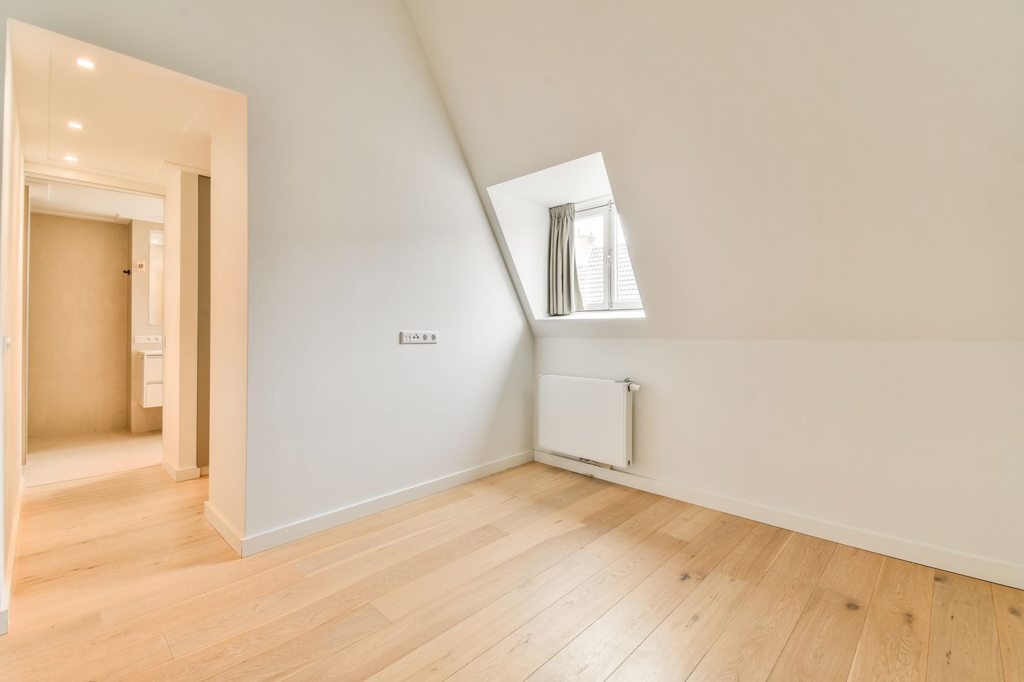 Foto 19 van Volkerakstraat 42-2