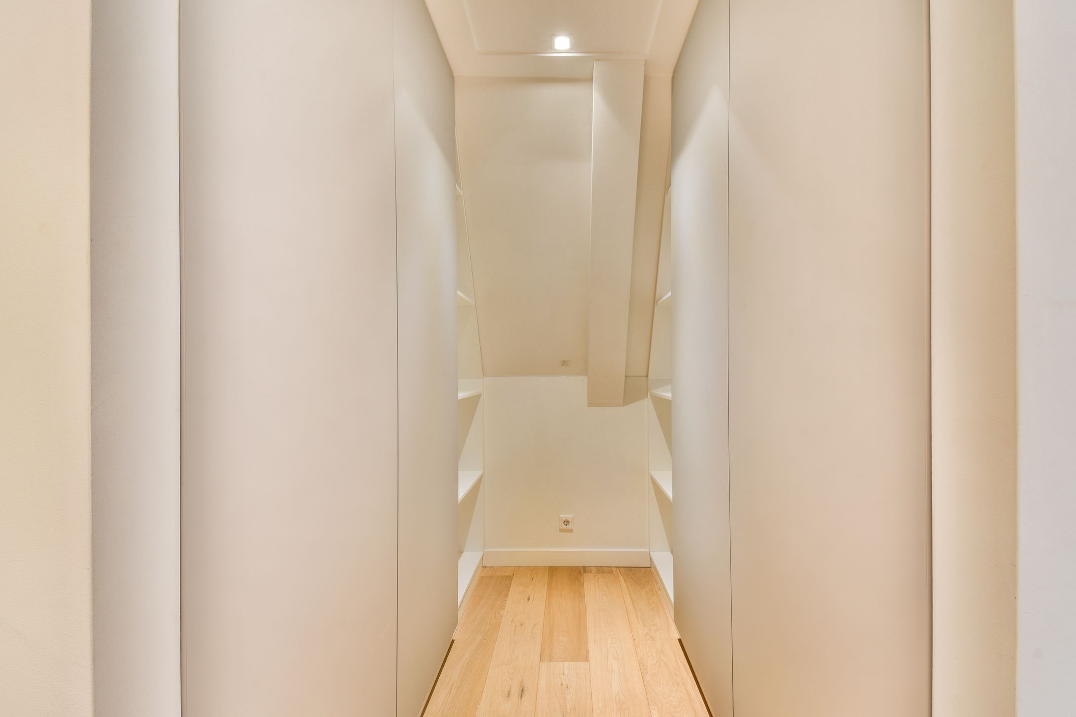 Foto 21 van Volkerakstraat 42-2