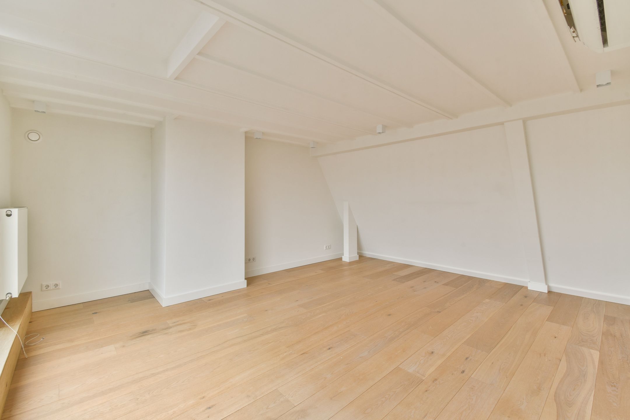 Foto 30 van Volkerakstraat 42-2