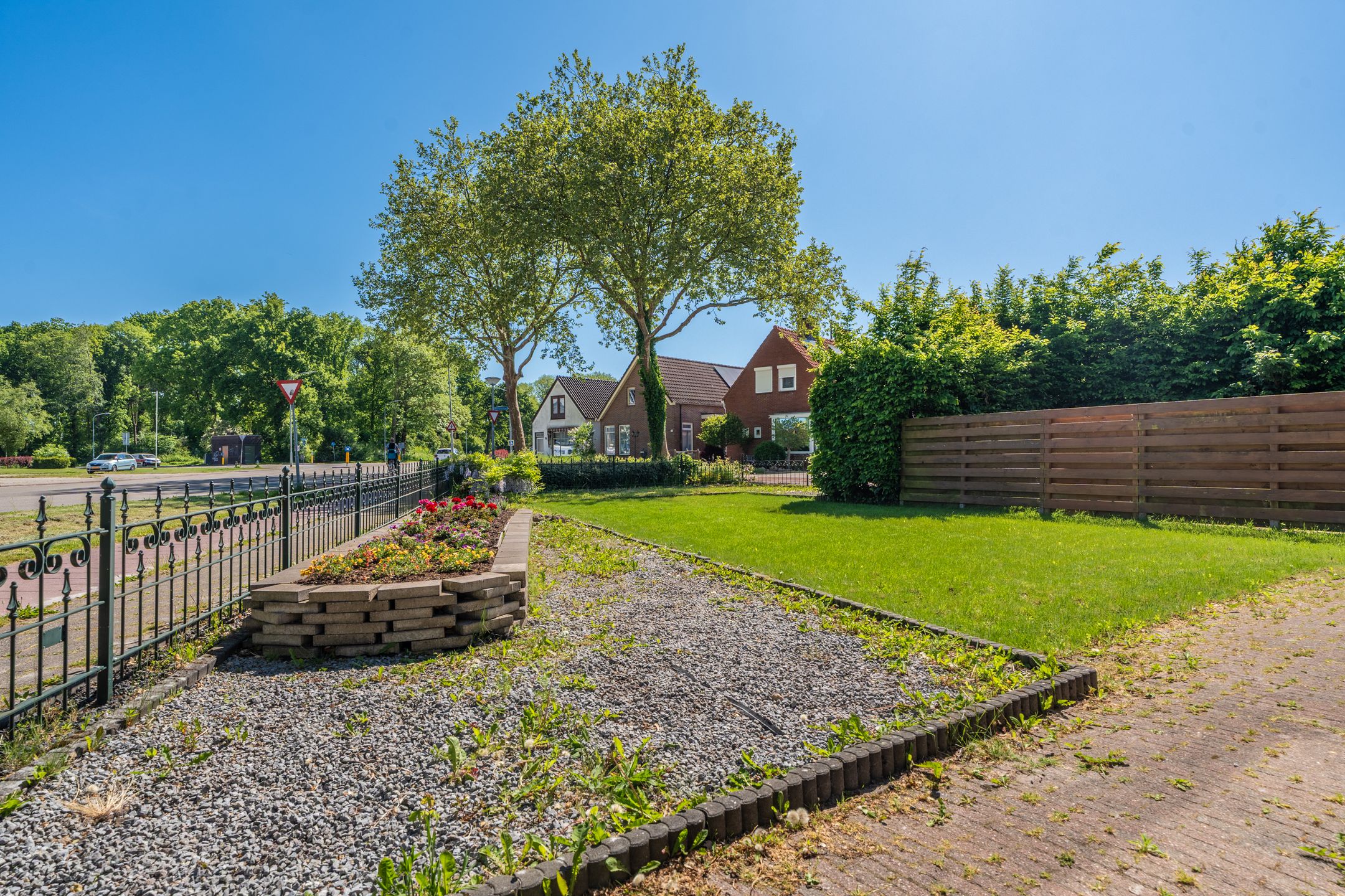 Foto 51 van Burgemeester Mr. H.J. Engelkens-laan 4