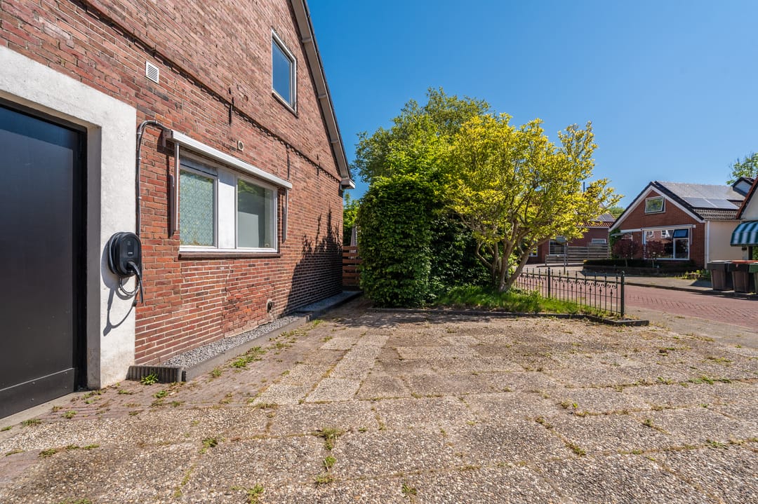 Foto 52 van Burgemeester Mr. H.J. Engelkens-laan 4