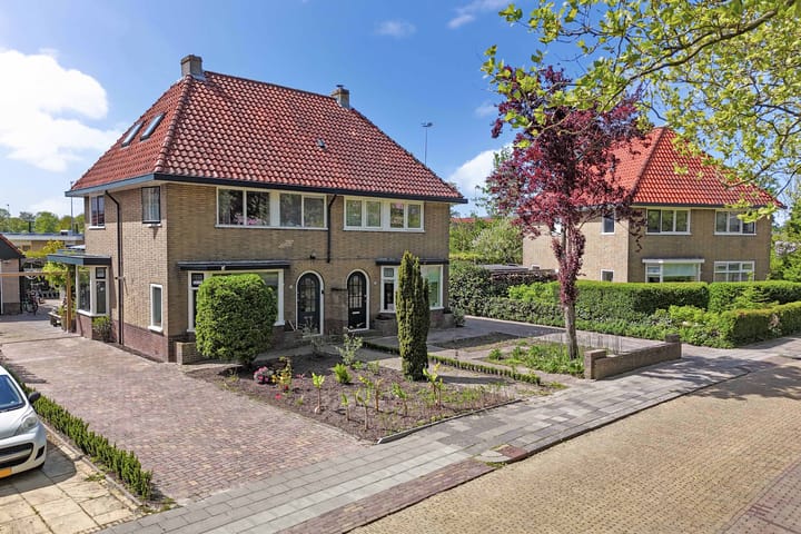 Foto 3 van Hertog van Saxenlaan 35